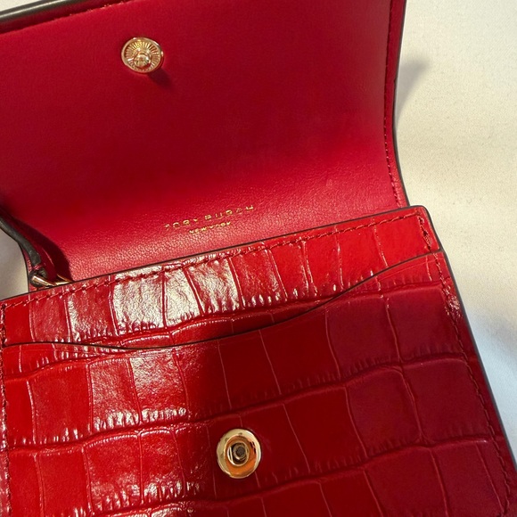 Tory Burch Red Croc-Embossed Key & Card Holder with Gold Hardware - Picture 3 of 9